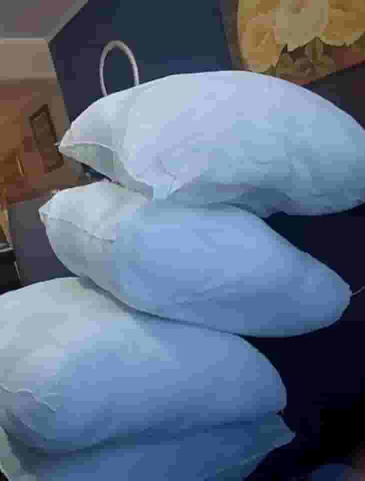 Conjunto de 4 Travesseiros de Microfibra com Silicone, 70x50cm