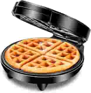 Waffle Maker, Mondial, Preto/Inox, 1200W, 220V - GW-01