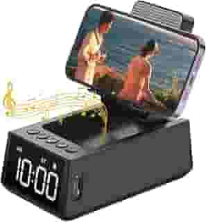 Caixinha de Som Portátil 3 em 1, Caixa de Som Bluetooth 8W, Suporte para Celular, Relógio Digital Alarme, Camada de Som Limpa e Potente Bluetooth 5.3 com Microfone Integrado