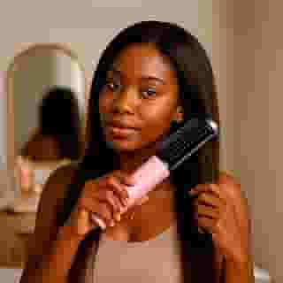 Escova Alisadora Profissional Sem Fio, Portátil, Rosa e Preta, com Tecnologia de Alisamento Térmico, para Cabelos Longos