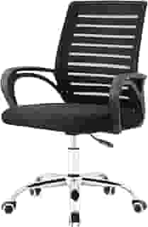 Cadeira De Escritório Giratória Home Office Encosto com Design Listrado em Malha Respirável Preta com Base Cromada e Cinco Rodinhas