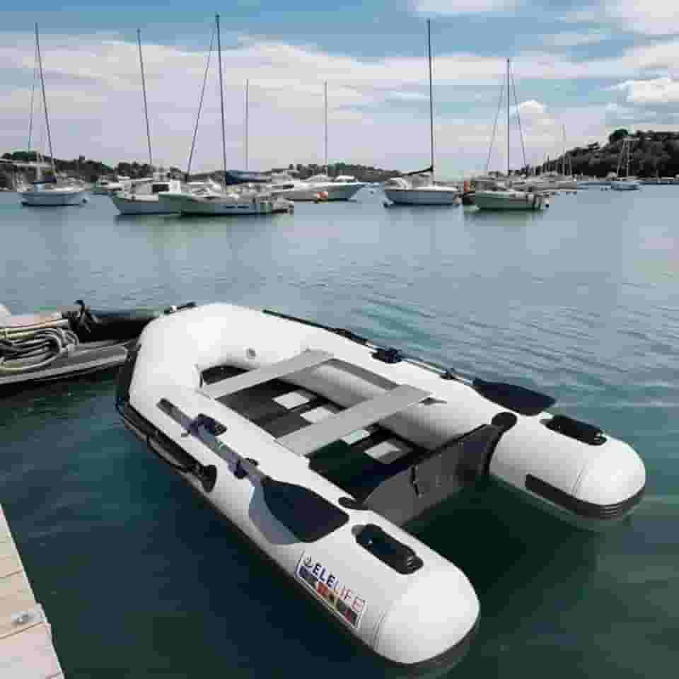 elelife Barco inflável de 2,5 m, bote portátil para 3 a 4 pessoas, placa de assento de alumínio de fileira dupla, piso de alumínio de camada dupla, barco pequeno inflável para pesca esportiva, com