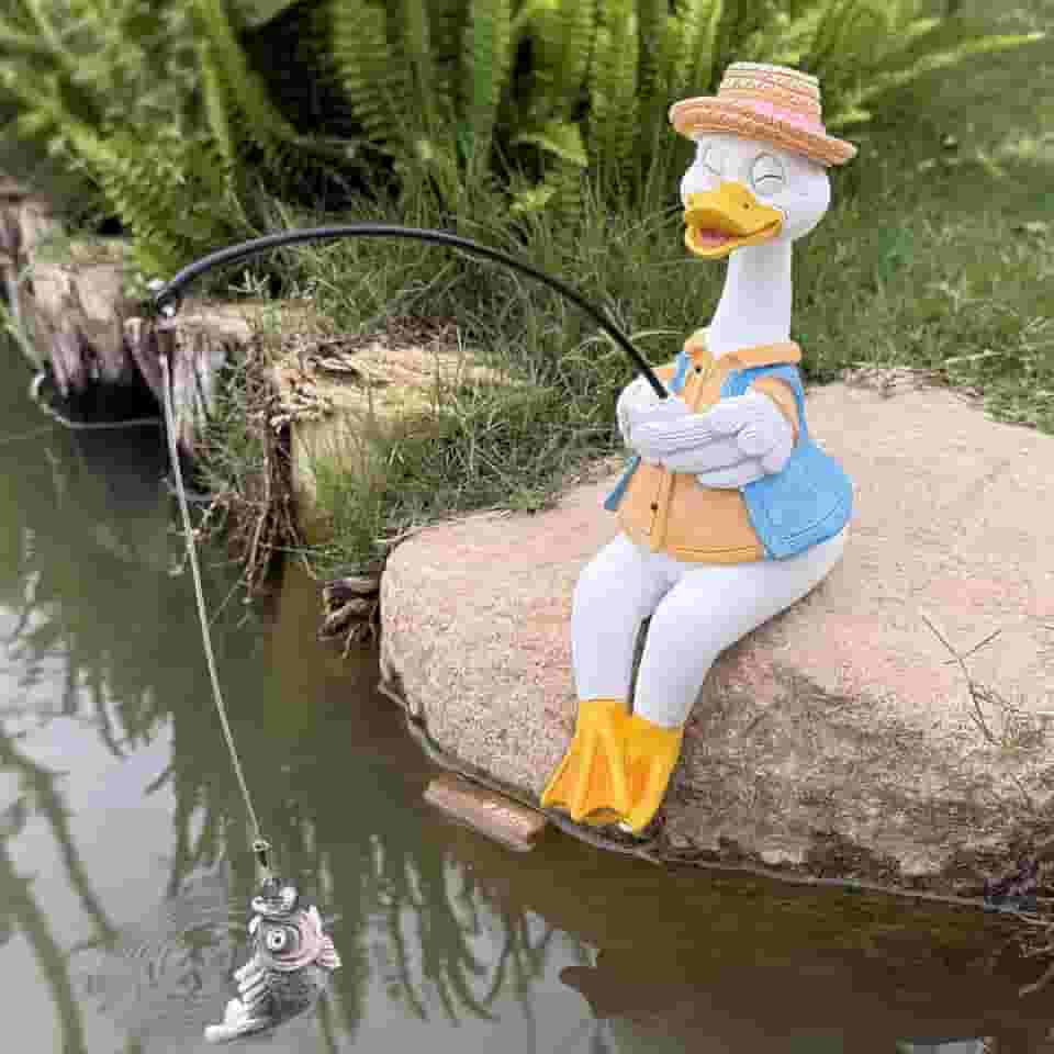 Estátua de pato de jardim para pesca ao ar livre, estátuas de ganso decorações para quintal 24 cm, escultura de pato de pesca, decoração de jardim, pescador para cachoeiras ou decoração de lagos de