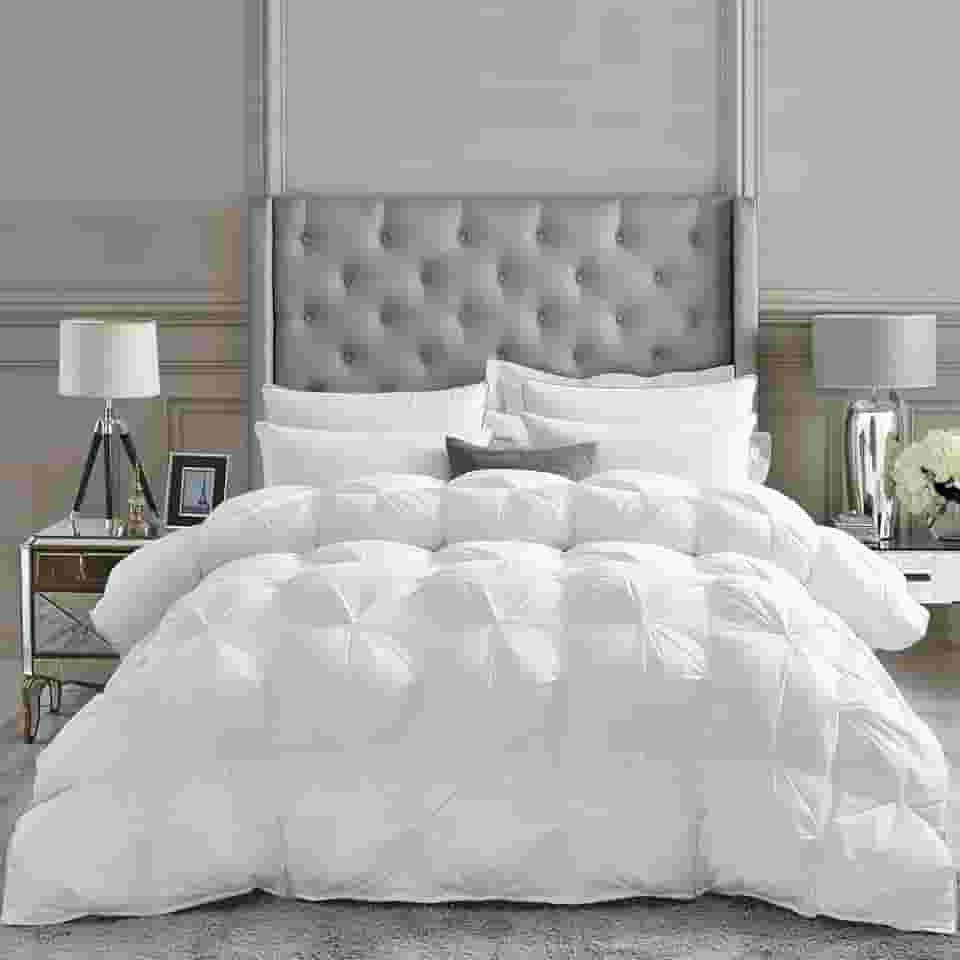 Edredom luxuoso de plumas de ganso para todas as estações California King (Cal King), design requintado com pregas de pincha, 1200 fios 100% algodão egípcio, peso de enchimento de 2,12 g, branco