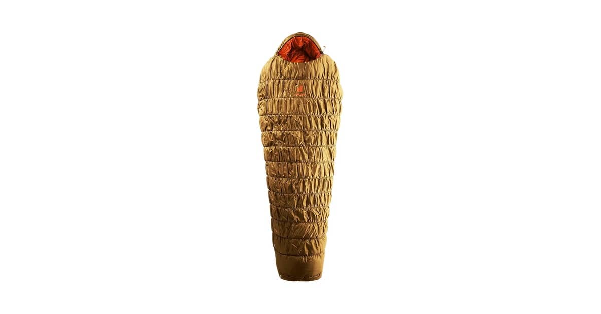 Qual o Melhor Saco de Dormir de Pluma? Analisamos 4