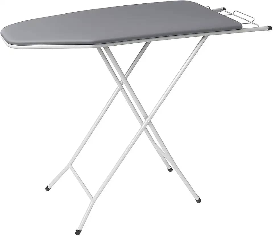 Tábua de Passar Roupa Utilaço Reforçada Extra Forte – Mesa de Passar Roupa Passadeira Dobrável Grande com Suporte para Ferro, Tecido Térmico Resistente e Base Estável Premium