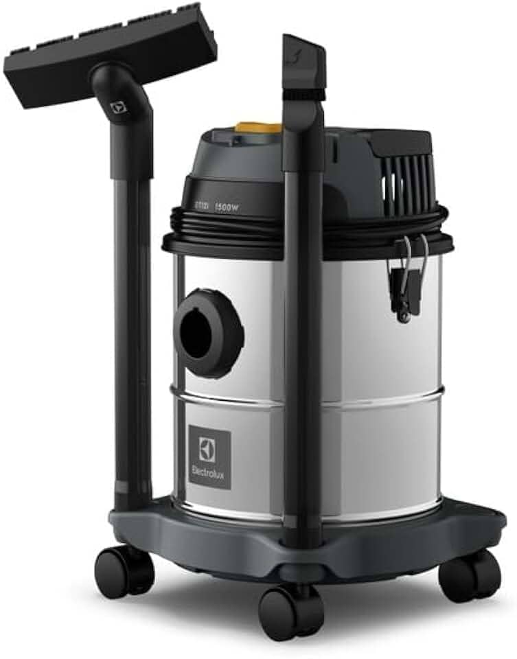 Electrolux Aspirador água pó função sopro compacto liquidos quimicos inox 1800W 12L total 8,5L util protetor termico GT12i 220V