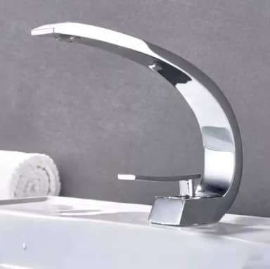 Torneira Monocomando Luxo para Banheiro, Design Curvo, 3 Cores Disponíveis, Misturador para Lavatório (Cinza Cromado)