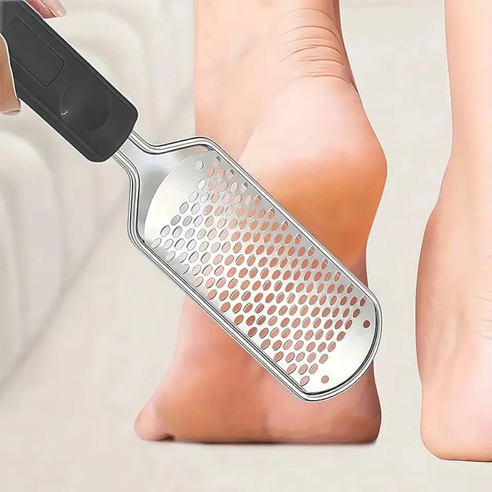 1 lixa de pé para pedicure - removedor de calos de pé ralador profissional raspador de pés removedor de calos de milho removedor de pele morta de pé molhado e seco, preto