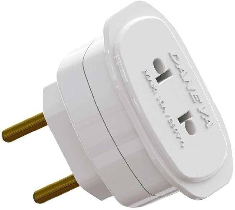 DANEVA - ADAPTADOR UNIVERSAL - 2 PINOS - 10 AMPERES / 250 VOLTS - BRANCO - DN1659