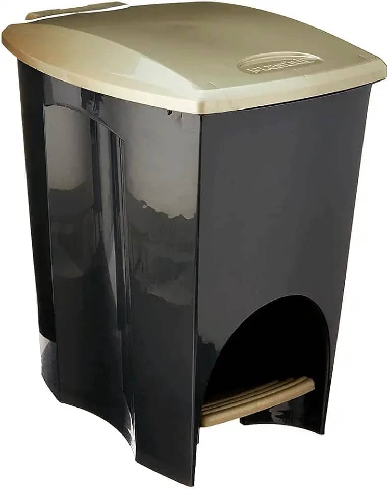 Lixeira com Pedal Plasútil 7 L