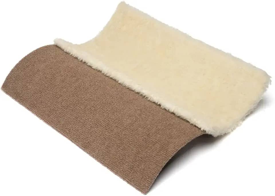 Cama Arranhador Onda de Carpete E Pelúcia Para Gato (Bege)
