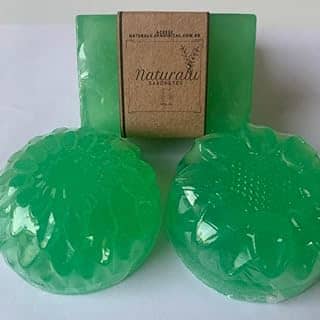 Sabonete de Babosa (Aloe Vera) - Rosto reduz (Acne, Espinha, Manchas, Hidrata, Esfolia, Melasma) (70g)