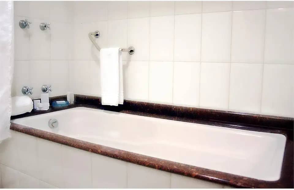 Banheira Hidromassagem Ouro Fino Acrilbath Standard 1,40mx80cmx42cm 03 Jatos