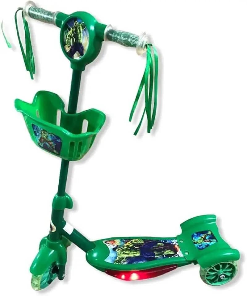 Patinete Infantil Musical, Hul Verde 3 Rodas, com Cesta e Luz, Altura Ajustável 60-70cm, Suporta 50kg Menino