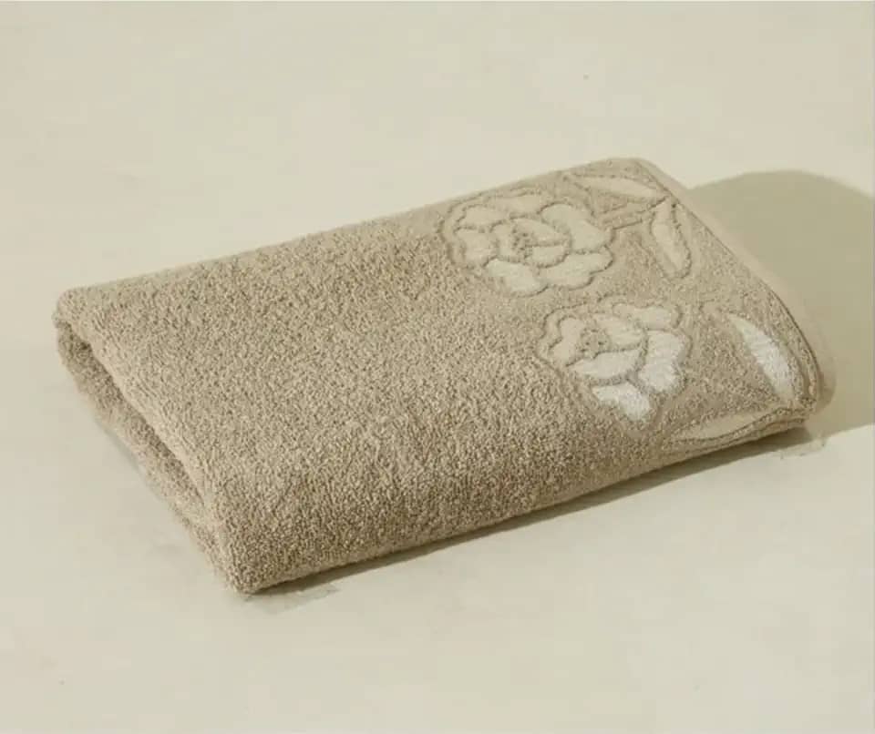 Toalha de Banho Guadalupe 530g 100% Algodão Premium – Macia, Absorvente e Durável – 72x150cm – Secagem Rápida – Ideal para Banheiro, Hotel e Spa – MA Variedades (Fendii)