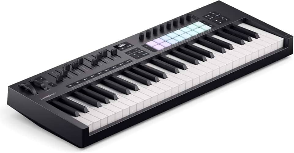Novation Launchkey 49 Mk4, Teclas Semipesadas, Usb, Controlador De Teclado Midi Com Integração Daw. Modos Acordes E Escalas, 8 Pads Bateria, Arpejador — Inclui Pacote Software Para Produção Musical.