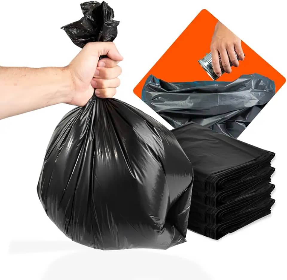 Saco de lixo 30 litros preto reforçado para uso doméstico tamanho ABNT 59cm x 62cm 0,06 micra embalagem econômica com 100 unidades