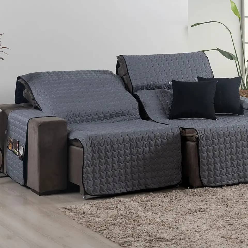 Capa para Sofá Retrátil 4 Lugares Tamanho King 2,40m 400 Fios + 2 Capa de Almofada | Protetor de Sofá Retrátil com Bolso (Cinza/Preto)
