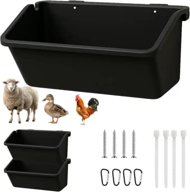 Comedouros de galinha pendurados (pacote com 2, 5 Qt) – Baldes de água e ração de aves de plástico preto durável com clipes D de metal, cabra multianimal, ovelha, pato, porco, cavalo, alimentador de