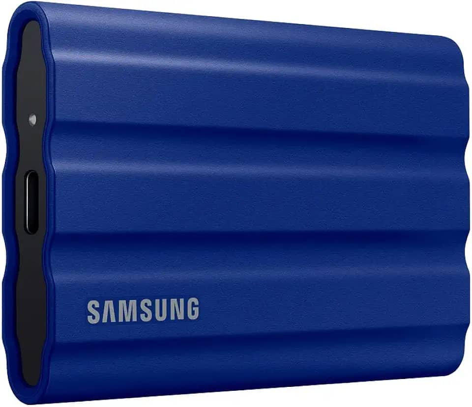 SAMSUNG SSD portátil T7 Shield 2TB, USB 3.2 Gen2, resistente, classificação IP65, para fotógrafos, criadores de conteúdo e jogos, unidade de estado sólido externa (MU-PE2T0R/AM, 2022)