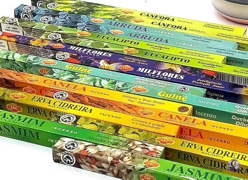 Incenso Indiano SAC Vários Aromas - 10 Caixas com 8 varetas cada + Incensário