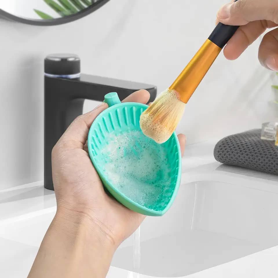Tigela de lavar pincel de maquiagem, limpador de pincéis de maquiagem de silicone em forma de folha, ferramenta de lavagem portátil, limpador de pincéis cosméticos