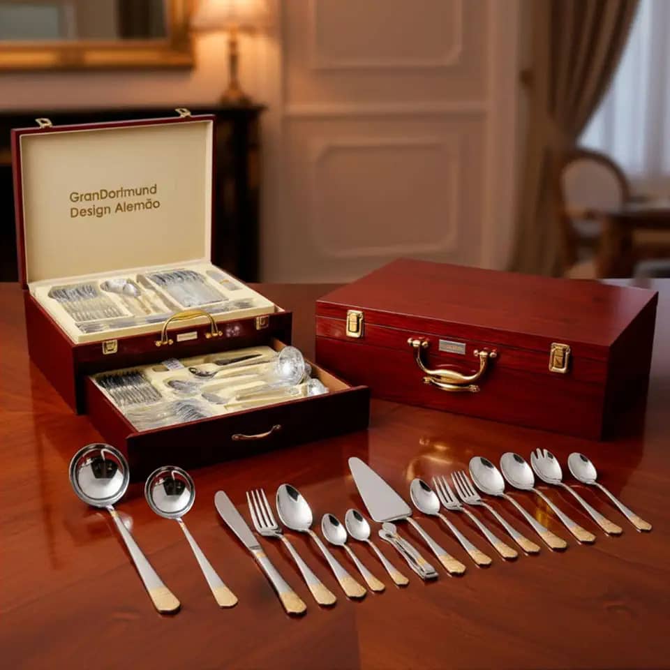 Faqueiro Inox Luxo Dourado 84 Peças Design Alemão Banhado a Ouro 24K Com Maleta de Madeira