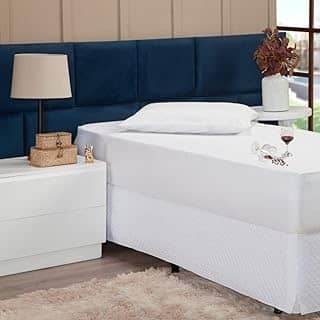 Protetor de Colchão Solteiro Premium 100% Impermeável, Silencioso, Branco Liso 1,90m x 90cm x 30cm Antiácaro, Com Elástico Ajusável, Não faz Barulho, Prático e Resistente
