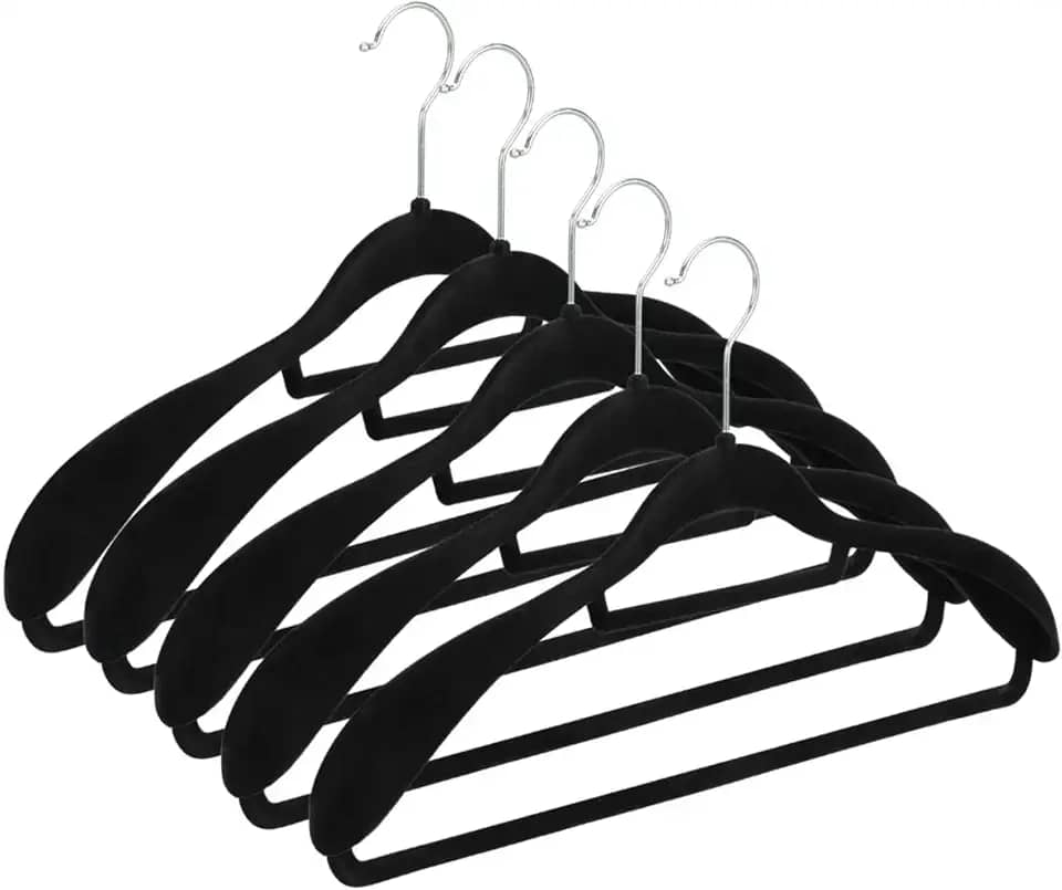 Kit 5 Cabide de Veludo Adulto com Ombreira Fixa para Camisa Terno Blazer Vestido Saia (Preto)