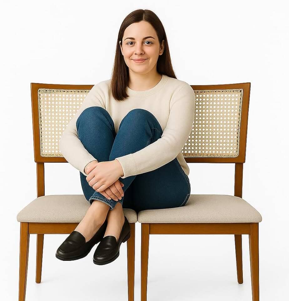 Kit 2 Cadeiras de Jantar Madeira Maciça Estofadas Linho Bege com Tela Sextavada Premiere