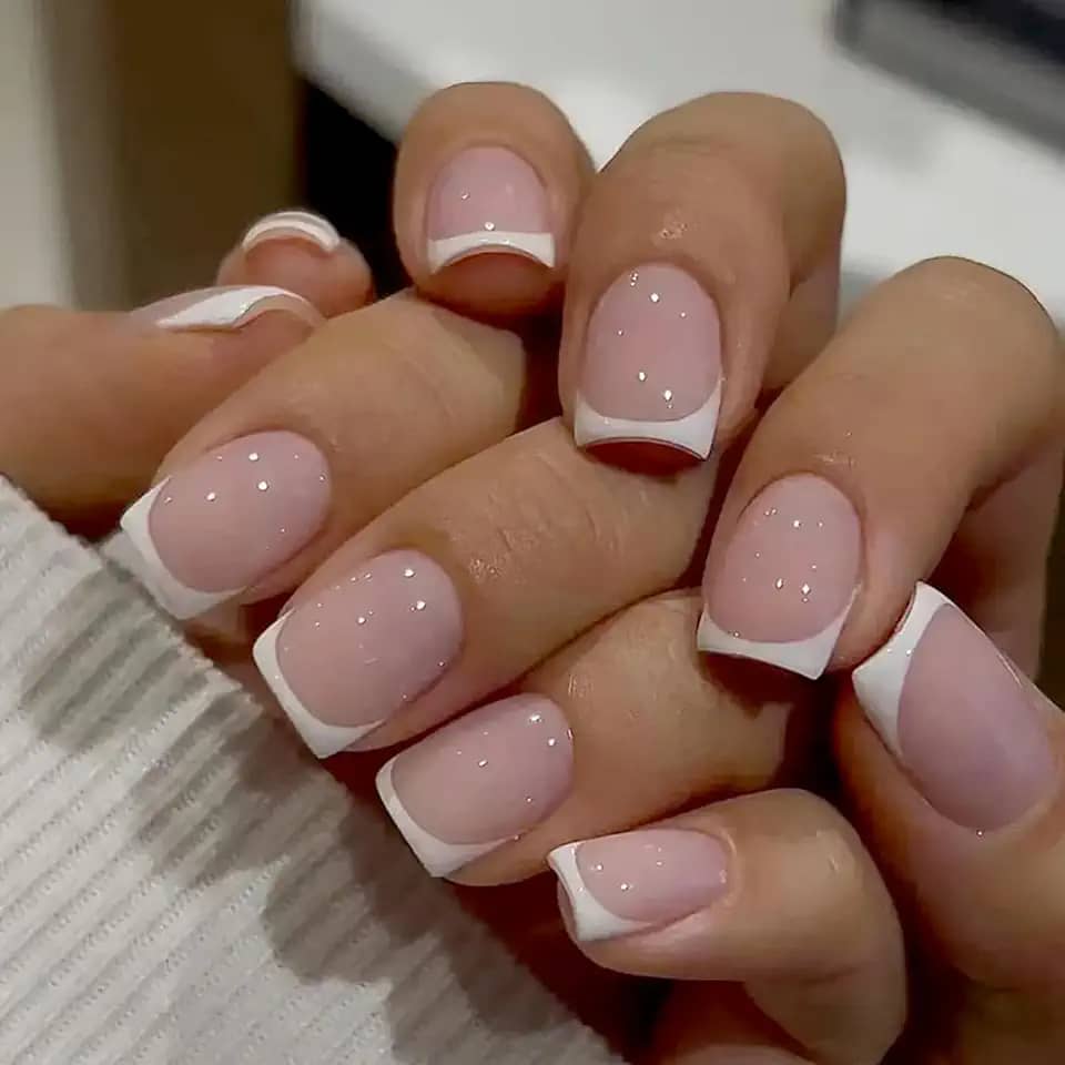 24 peças de unhas postiças para o dia dos namorados, unhas postiças curtas quadradas, rosa, com cola incluída, conjunto de pontas brancas falsas para mulheres, estilo romântico, kit iniciante de