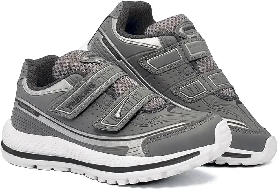 Tênis Infantil em sintético com sola em borracha. Perfeito e resistente para o dia a dia agitado do seu pequeno!