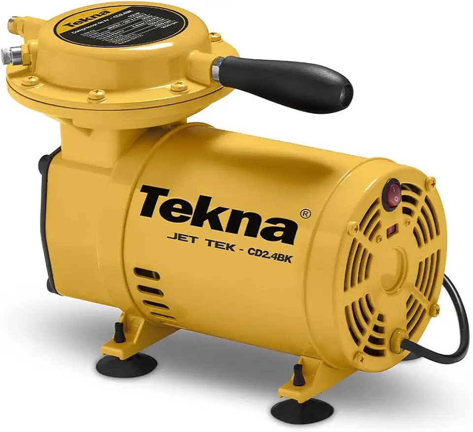 Tekna - Compressor de Ar Direto 2.4 PCM – CD2453B | Bivolt | ½ HP | 50 PSI | 135 L/min | Acompanha kit completo de acessórios – pronto para uso imediato