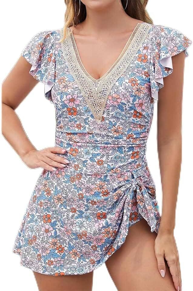 Maiô feminino com controle de barriga e renda com babados e gola V