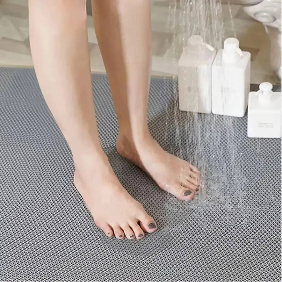 Tapete Vazado Antiderrapante Para Banheiro Box Idoso 100x60 Cinza