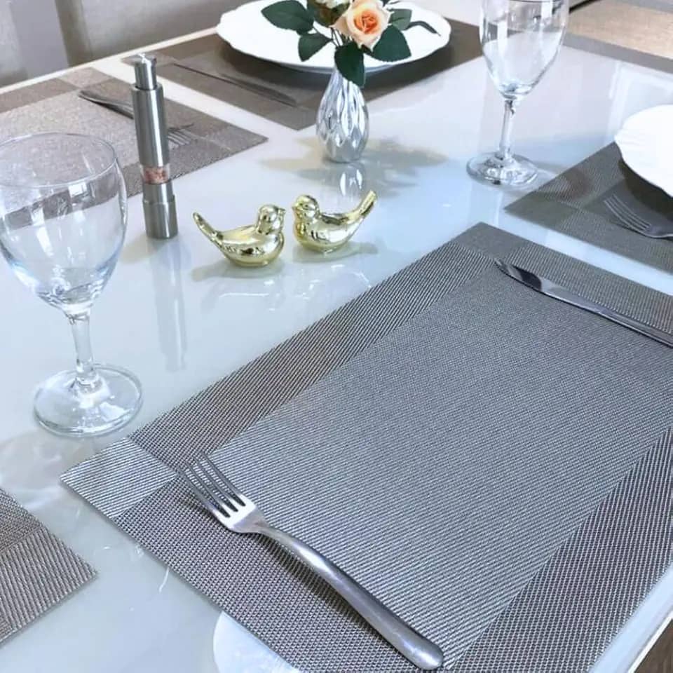 Kit 6 Peças Jogo Americano Retangular - Sousplat para Mesa Posta - Jogo Americano Elegante para Jantar, Almoço e Café - Lavável e Resistente - Shop100 (Cinza Azulado)