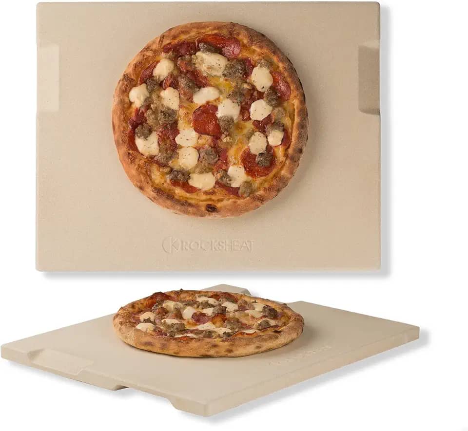 Pedra de pizza Rocksheat, assar e grelhar, perfeita para forno, churrasco e churrasqueira. Inovador duplo - facetado - design com 4 alças