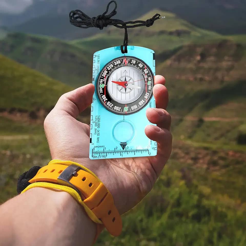 Bússola de caminhada profissional com régua de mapa para orientação, acampamento, navegação e aventuras de sobrevivência ao ar livre, 1 peça