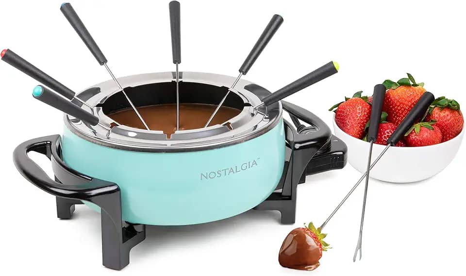 Nostalgia Conjunto de panelas elétricas de fondue de 12 xícaras para queijo e chocolate – 8 garfos codificados por cores, controle de temperatura – Utensílios e aparelhos de cozinha de aço inoxidável