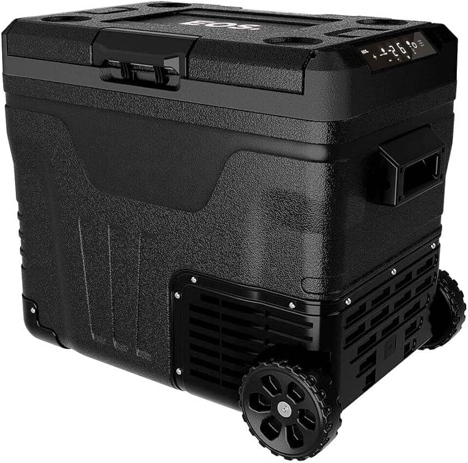 Freezer e Geladeira Duplex Portátil Eos 50 Litros Dupla Ação Quadrivolt Preto Efc55 110v/220v/12v/24v