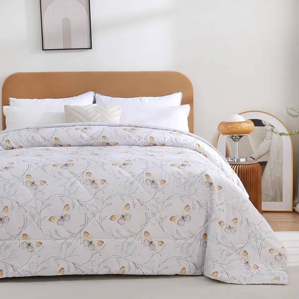 Edredom Casal 300 Fios Sono Leve 2,20m x 2,40m Estampado (Butterfly Areia)