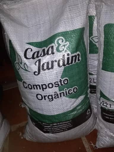 Composto Orgânico 22 L 10 kg