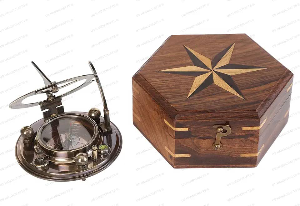 Bússola de bronze vintage com mostrador de sol US/bússola magnética direcional para navegação/bússola de mostrador solar para acampamento, caminhadas, passeio...