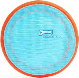 Chuckit! Brinquedo para cães Paraflight Flying Disc - Flyer flutuante de água - Construção de nylon durável com bordas de borracha macia - Para cães pequenos e médios - Tamanho pequeno - 17 cm C x 17