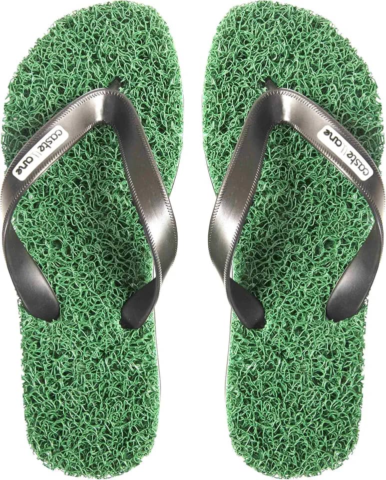 Chinelo Casual Conforto Masculino indicado para pessoas que sofrem com Fascite Plantar, esporão de calcâneo, Hiperidrose PLantar e Neuroma de Morton, além disso, dá a sensação de estar pisando em um tapete macio.