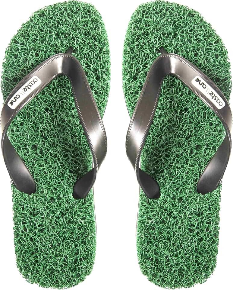 Chinelo Casual Conforto Masculino indicado para pessoas que sofrem com Fascite Plantar, esporão de calcâneo, Hiperidrose PLantar e Neuroma de Morton, além disso, dá a sensação de estar pisando em um tapete macio.