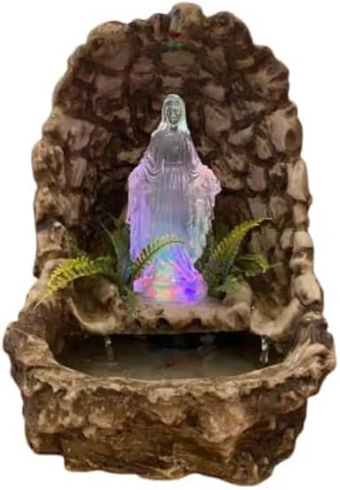 Fonte de água NSra das Graças iluminada gruta cascata