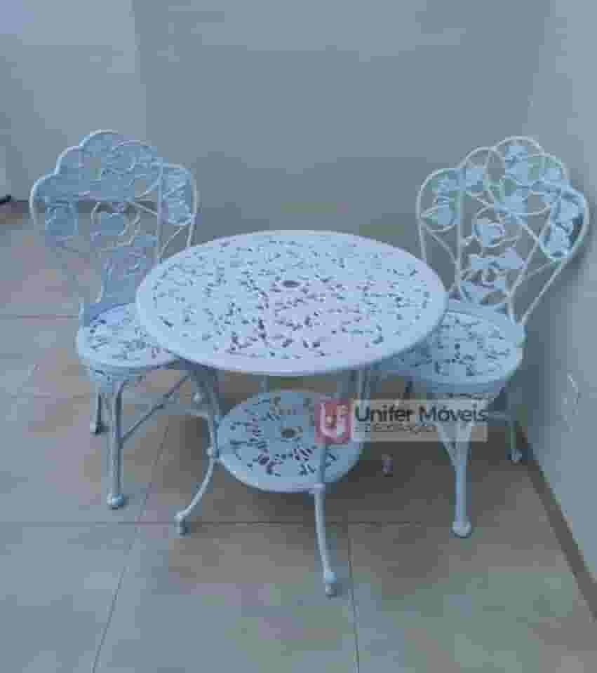 Conjunto de Mesa Para Jardim Hera com 2 Cadeiras em Alumínio Fundido Unifer Móveis