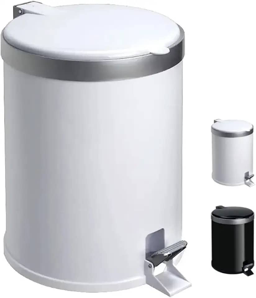 Lixeira com Pedal 5 Litros em Polipropileno Branco – Tampa Reta com Aro Prata